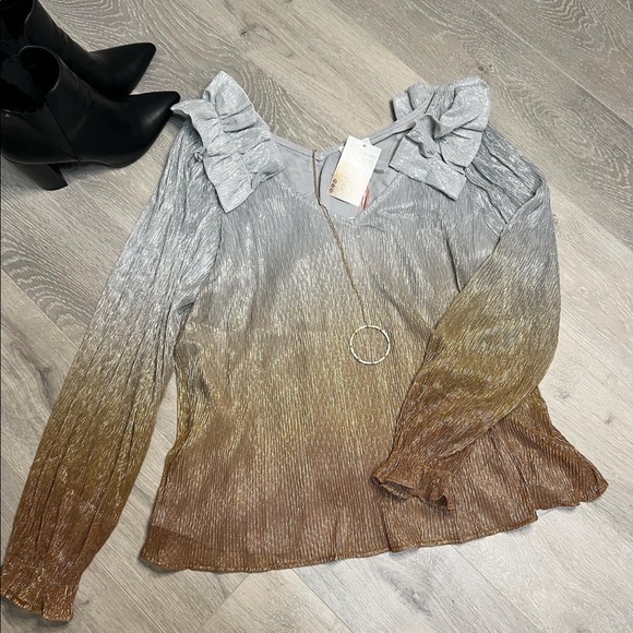 Shimmer Blouse {GOLD/SILVER} - Picture 2 of 7